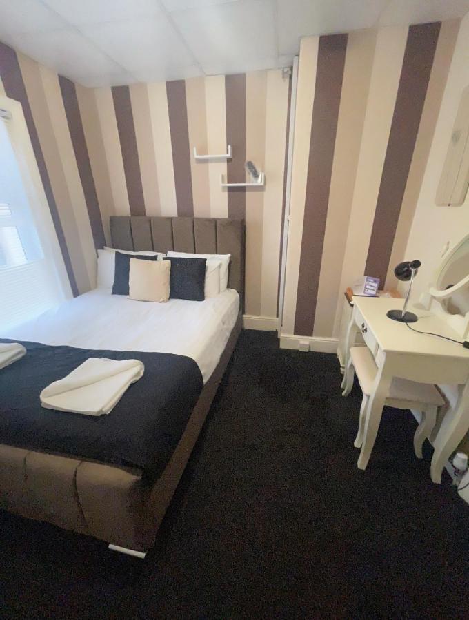بلاكبول Phildene Suites الغرفة الصورة