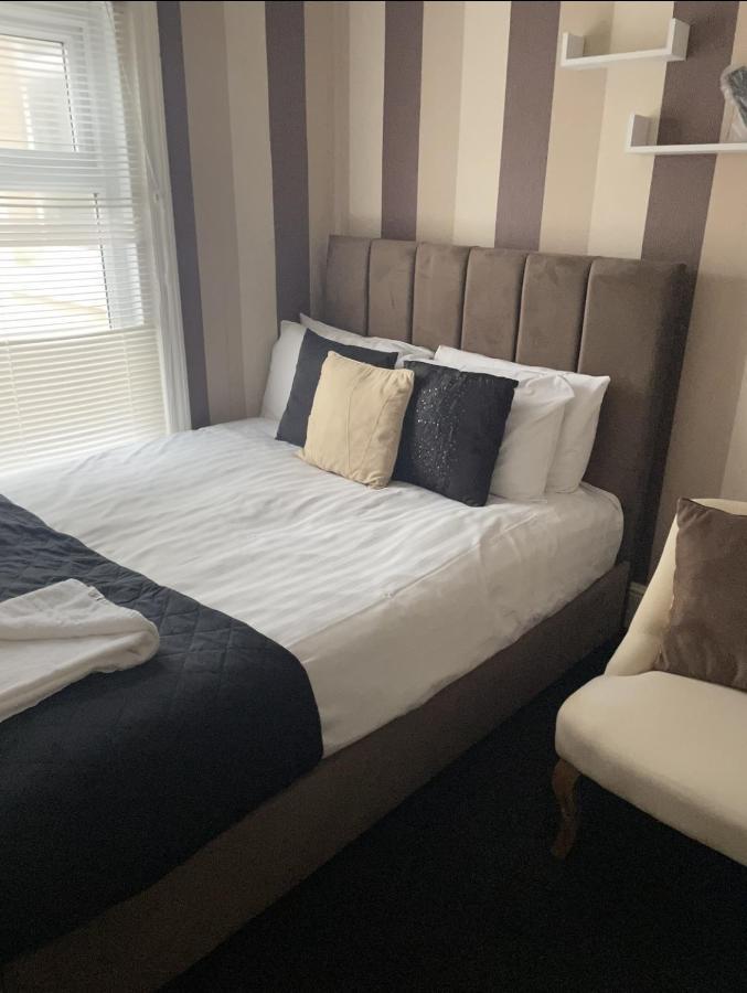 بلاكبول Phildene Suites المظهر الخارجي الصورة